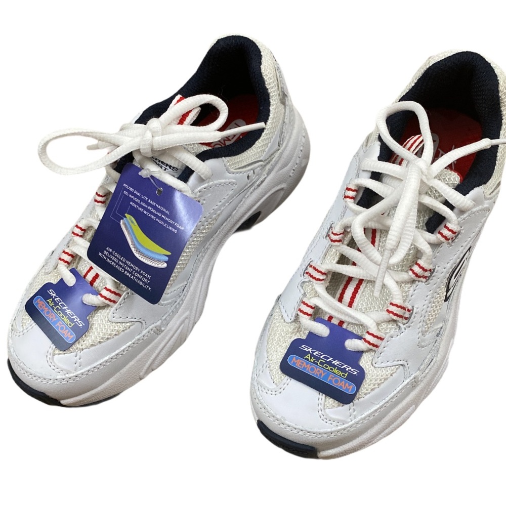 Sketchers sneakers